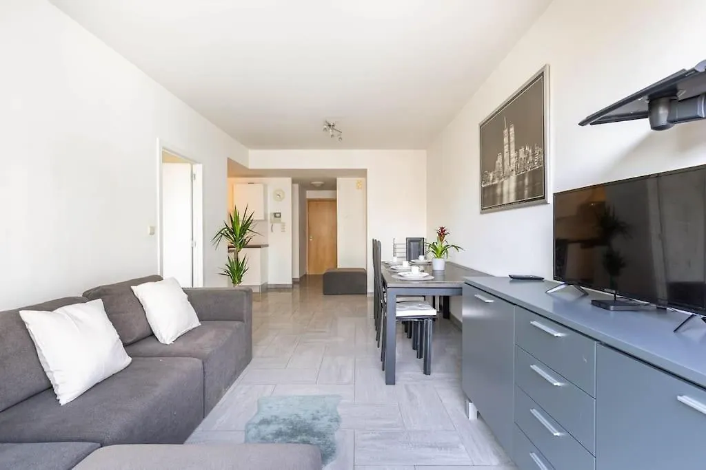 Beautiful 1Br/1Bar Apartment In E.U. District Брюссель 0*,  Бельгия